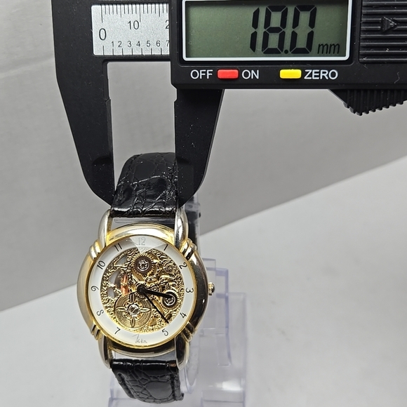 Mens Vintage John Weitz Faux Skeleton Watch Gold Tone Quartz New Battery - Picture 5 of 11